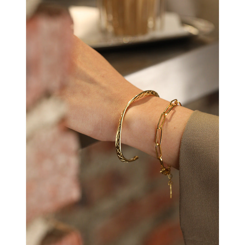 Boyfriend Bold Chain Bracelet  - Short*