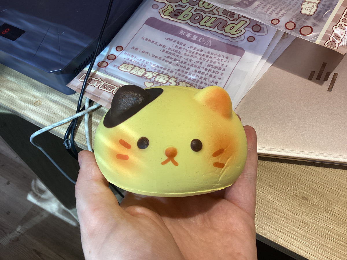 Happy Bread Slow Squish